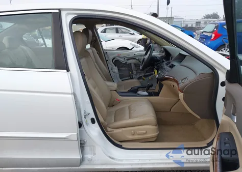 2010 Honda Accord 3.5 Ex-L z USA, uszkodzony, nr VIN 1HGCP3F82AA007438